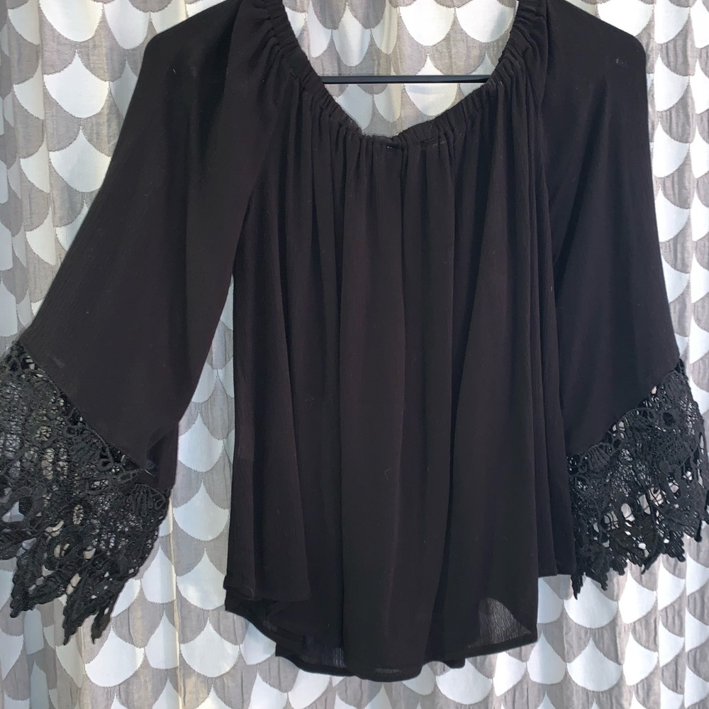 Blouse, new, never worn.
